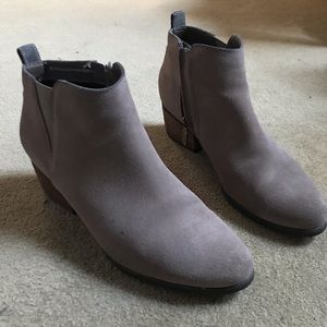 Blondo ‘Ida’ Suede Ankle Boots